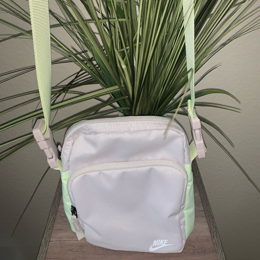 Nike purse